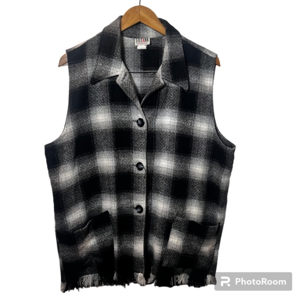 Vintage Men’s Stefano International Black and White checkered vest with raw‎ hem